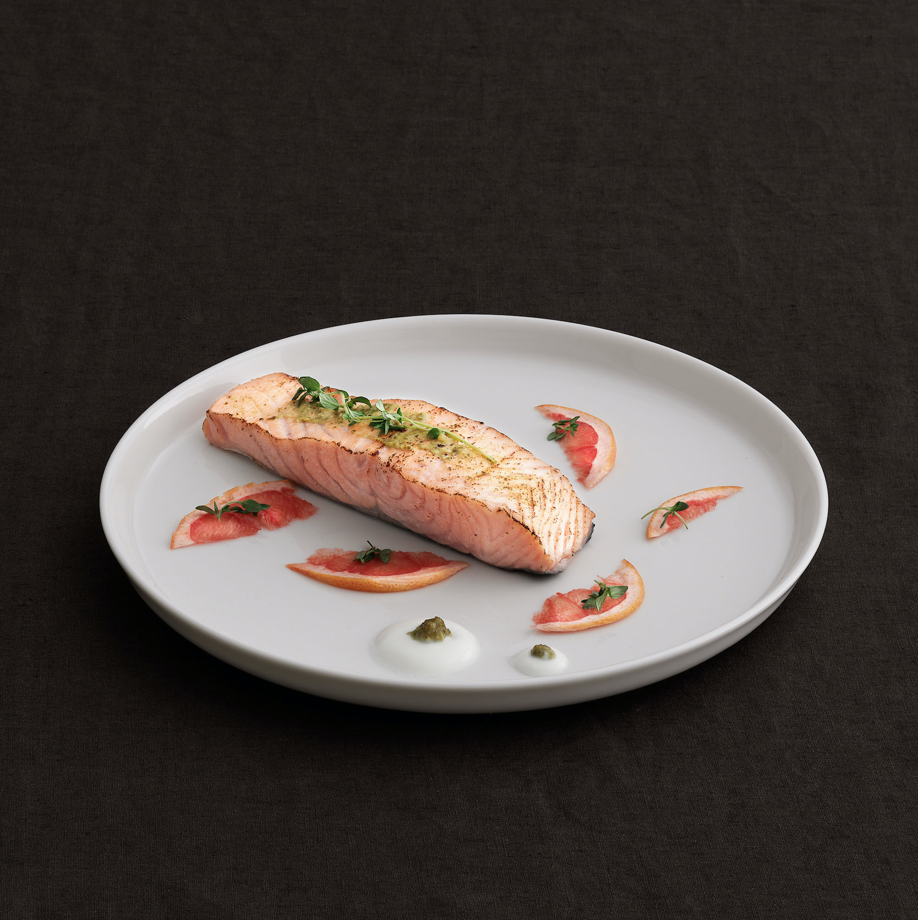 Blanc Walled Plate